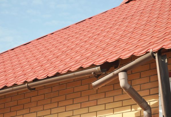 Loose Gutter Repair in Evergreen