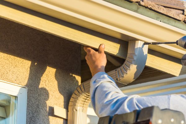 Aluminum Rain Gutter Service in Evergreen