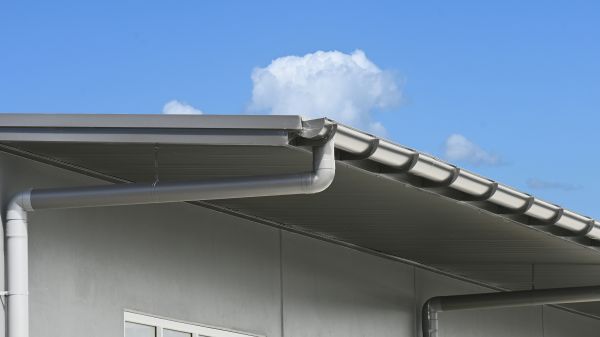 Eavestrough Service in Evergreen
